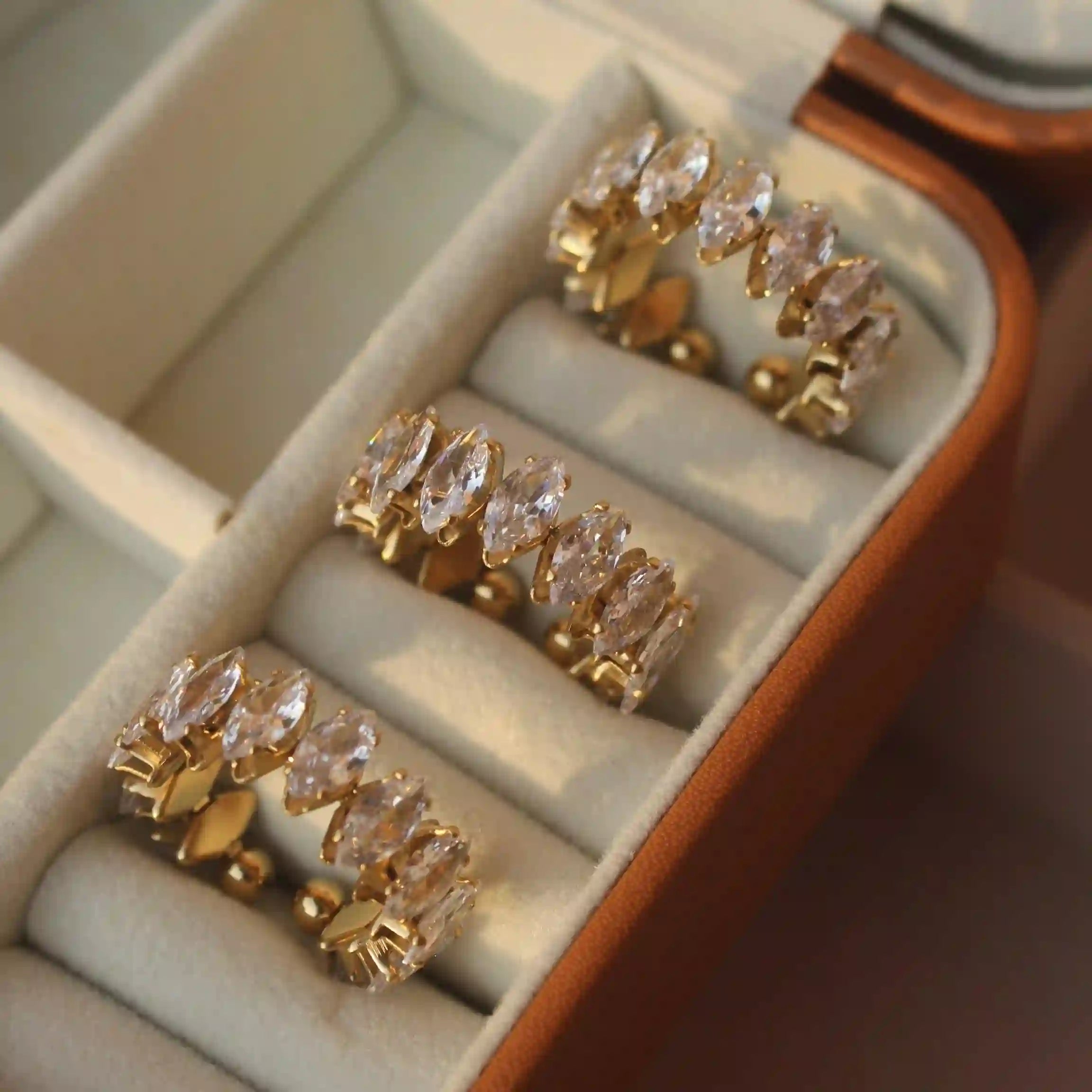 Elegant Crystal Ring & Bracelet Set