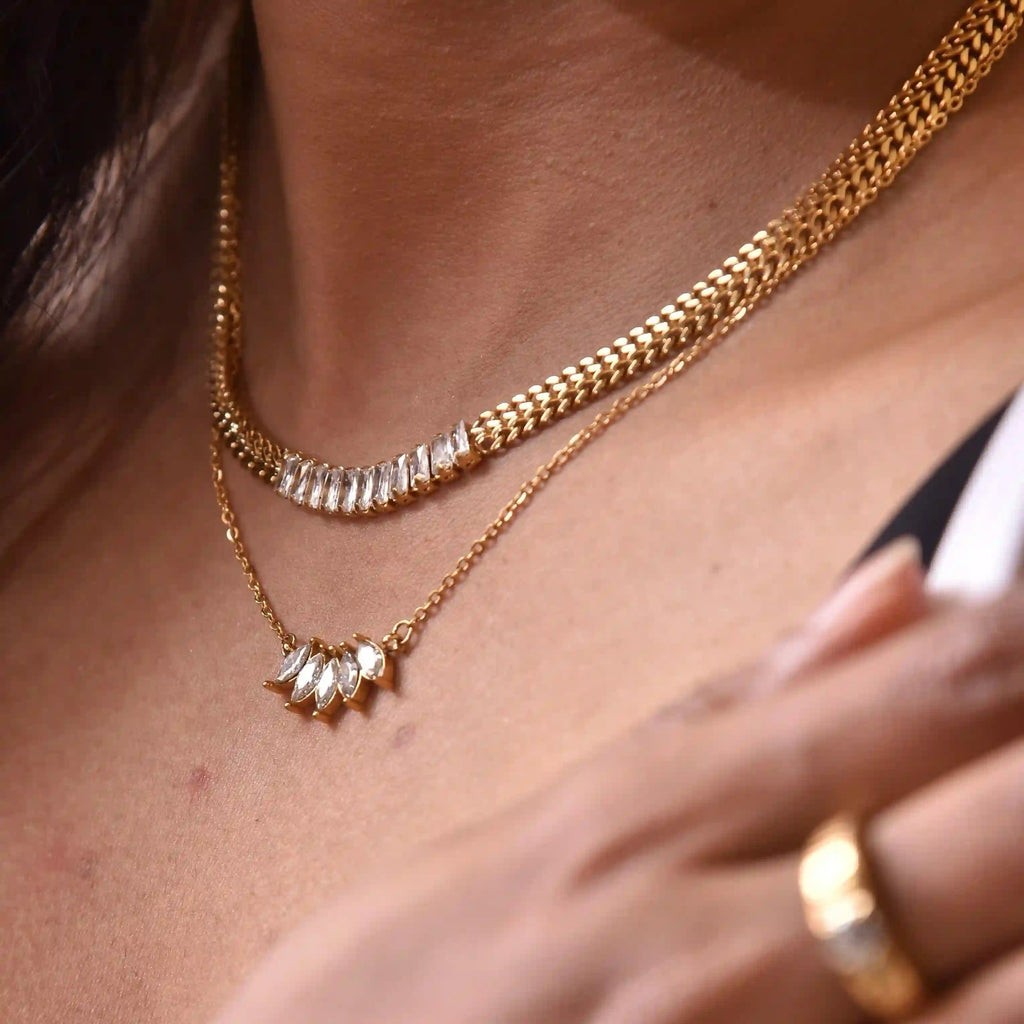 Elegant Crystal Pendant Necklace