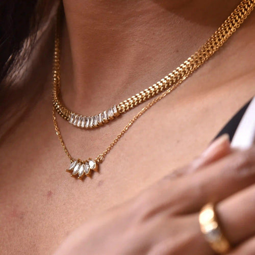 Elegant Crystal Pendant Necklace