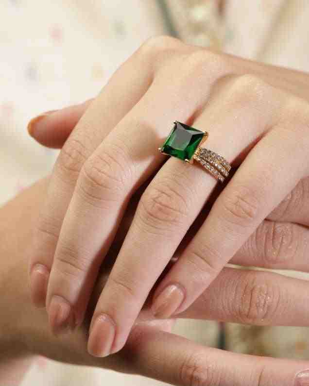 Emerald Elegance Statement Ring